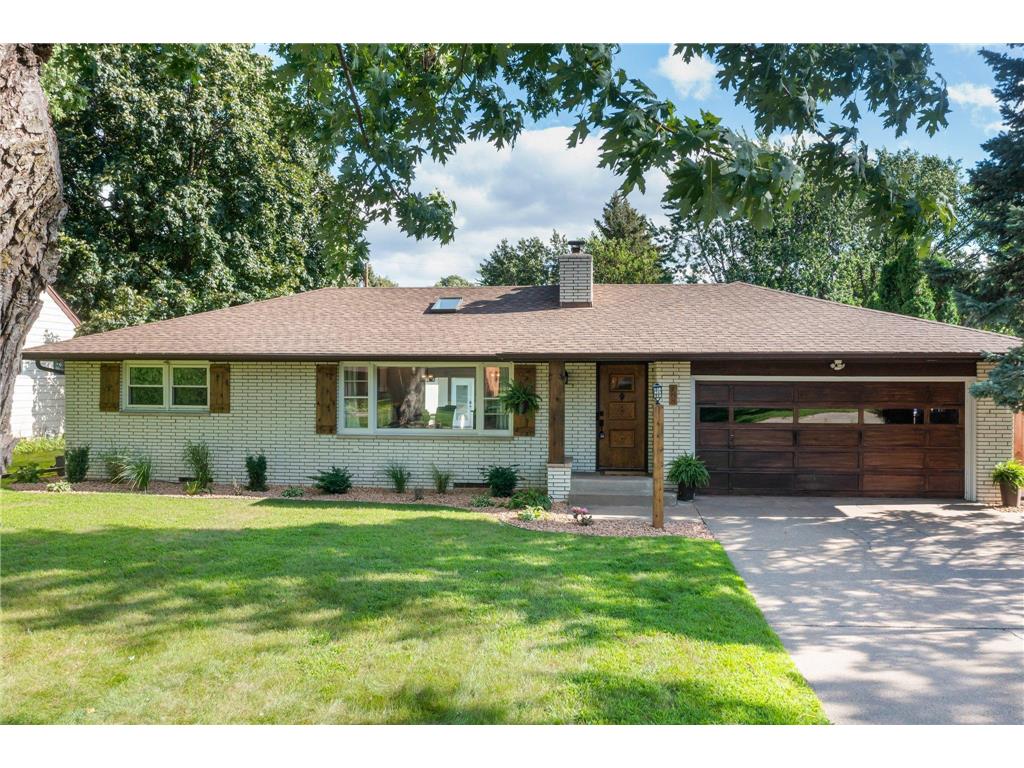 188 Jerrold Avenue Shoreview MN 55126 - Owasso 6581370 image1