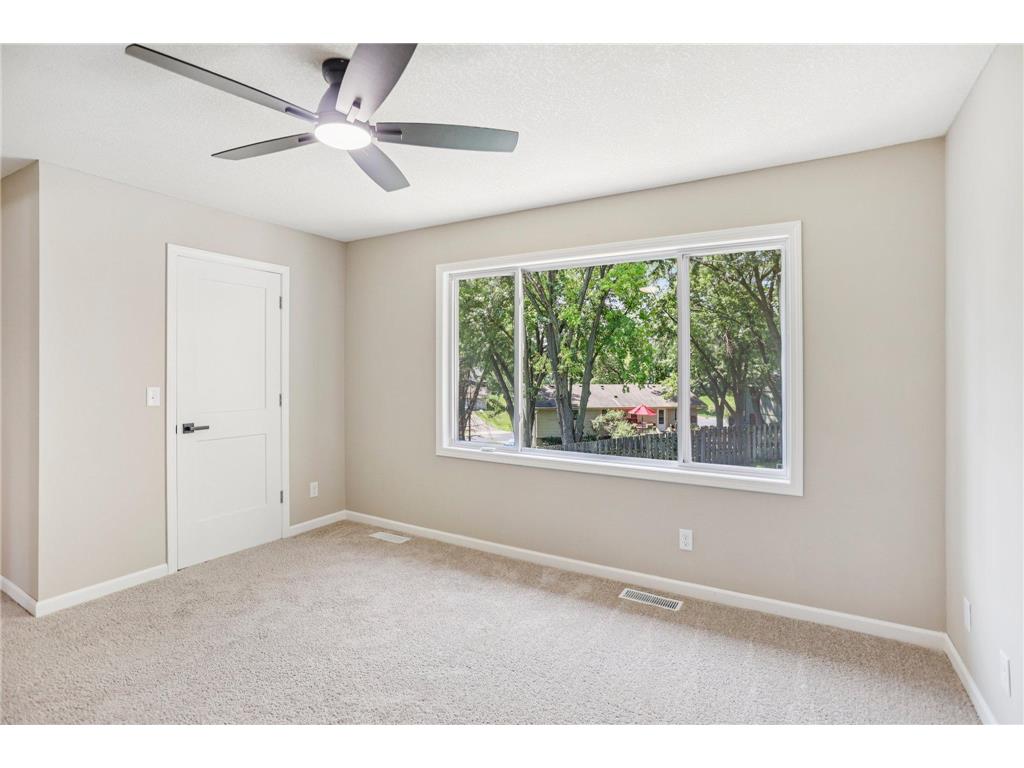 188 River Woods Lane Burnsville MN 55337 6812659 image19