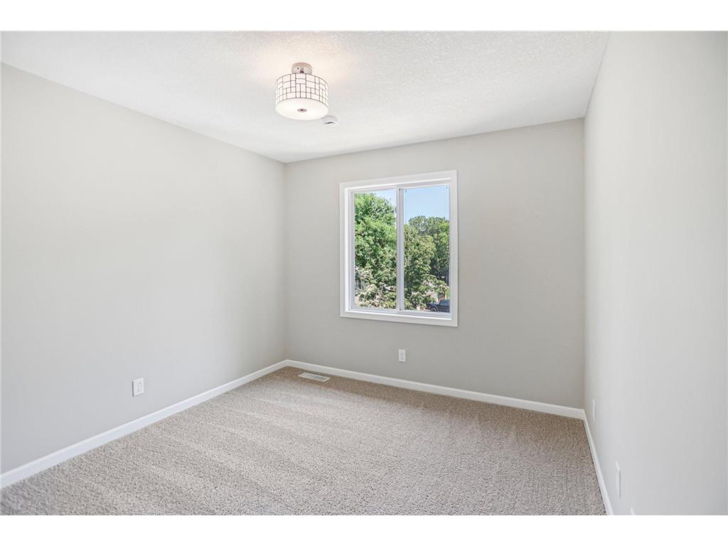 188 River Woods Lane Burnsville MN 55337 6812659 image25