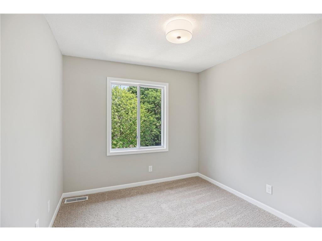 188 River Woods Lane Burnsville MN 55337 6812659 image28