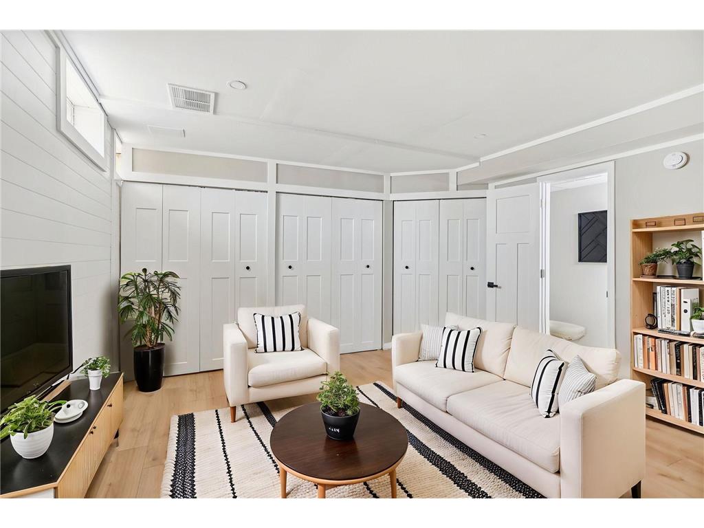 188 River Woods Lane Burnsville MN 55337 6812659 image30