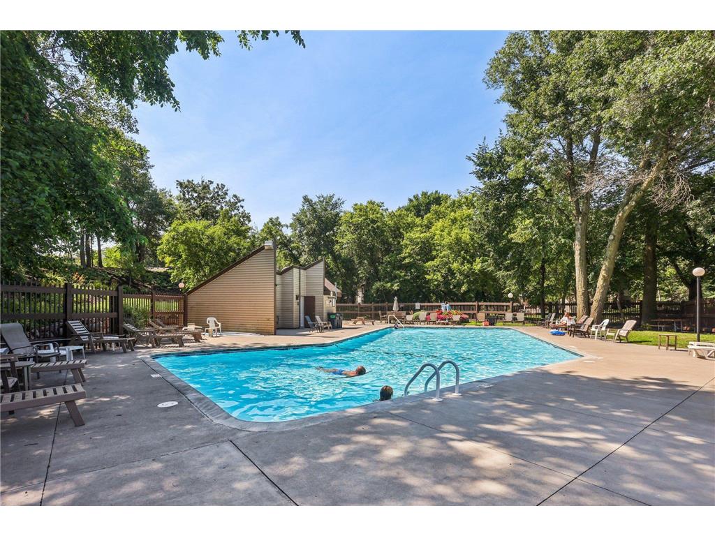 188 River Woods Lane Burnsville MN 55337 6812659 image48