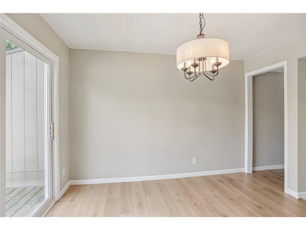 188 River Woods Lane Burnsville MN 55337 6812659 image9