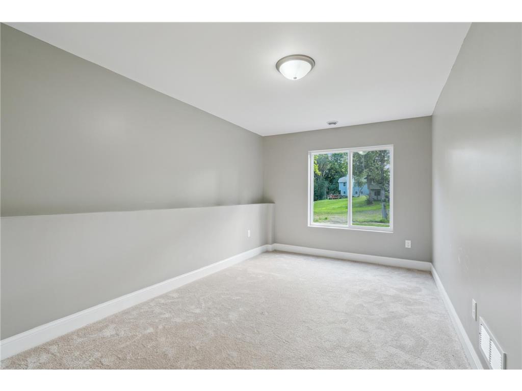 1880 Desoto Street N Maplewood MN 55117 6784180 image12