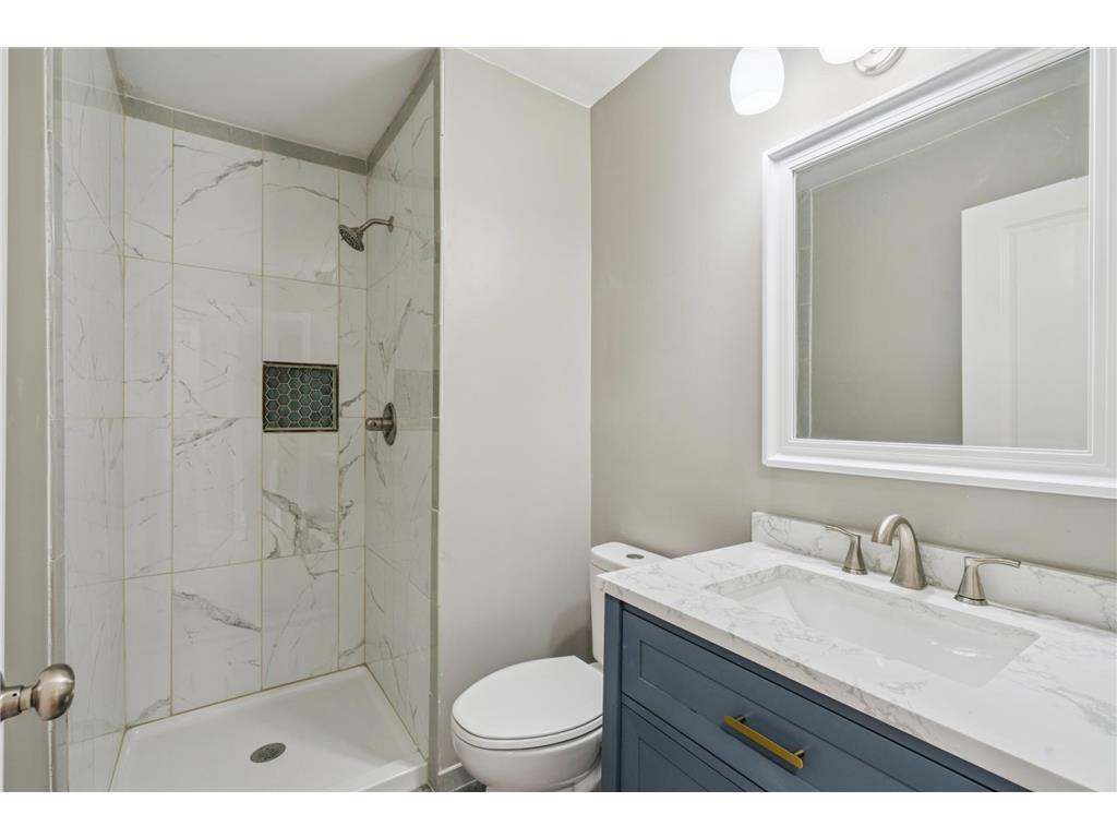 1880 Desoto Street N Maplewood MN 55117 6784180 image5