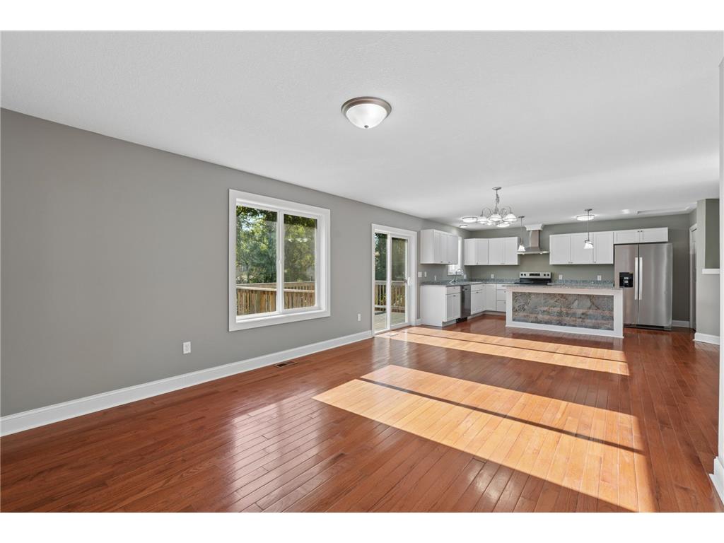 1880 Desoto Street N Maplewood MN 55117 7076198 image10