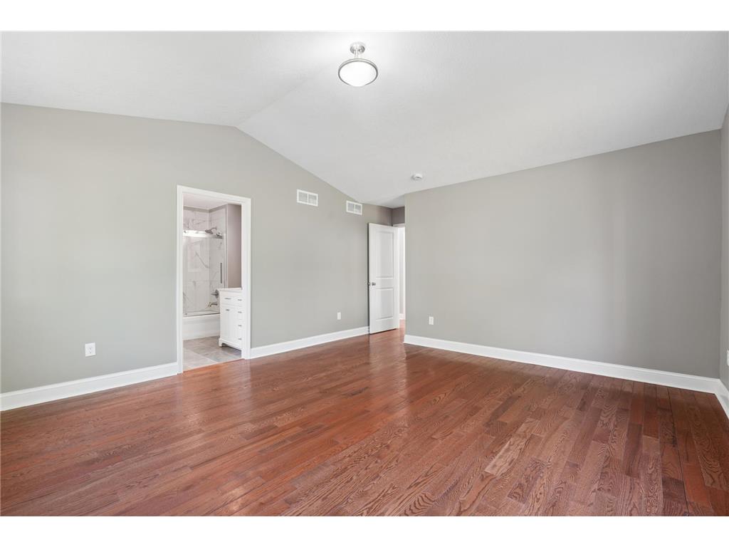 1880 Desoto Street N Maplewood MN 55117 7076198 image14
