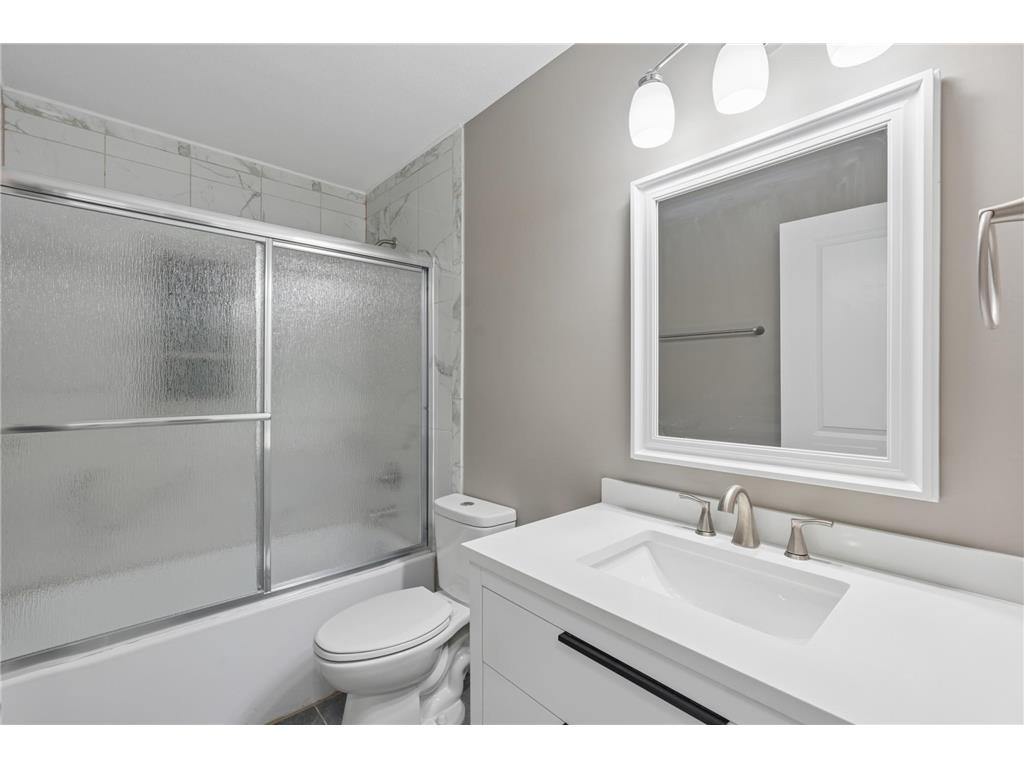 1880 Desoto Street N Maplewood MN 55117 7076198 image19