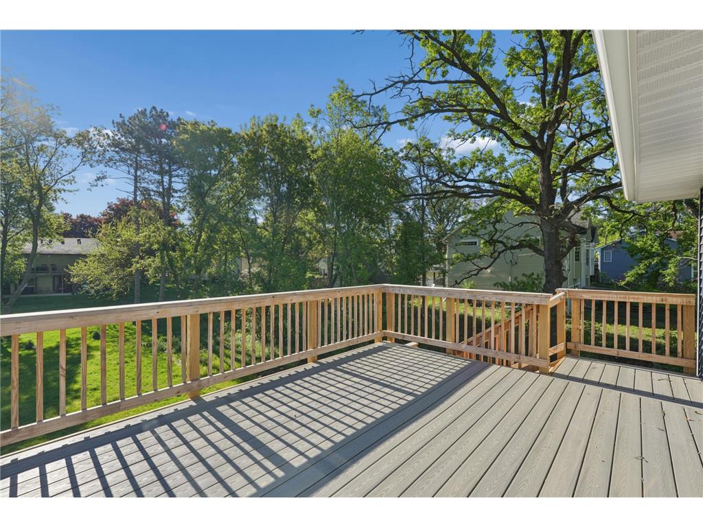 1880 Desoto Street N Maplewood MN 55117 7076198 image20