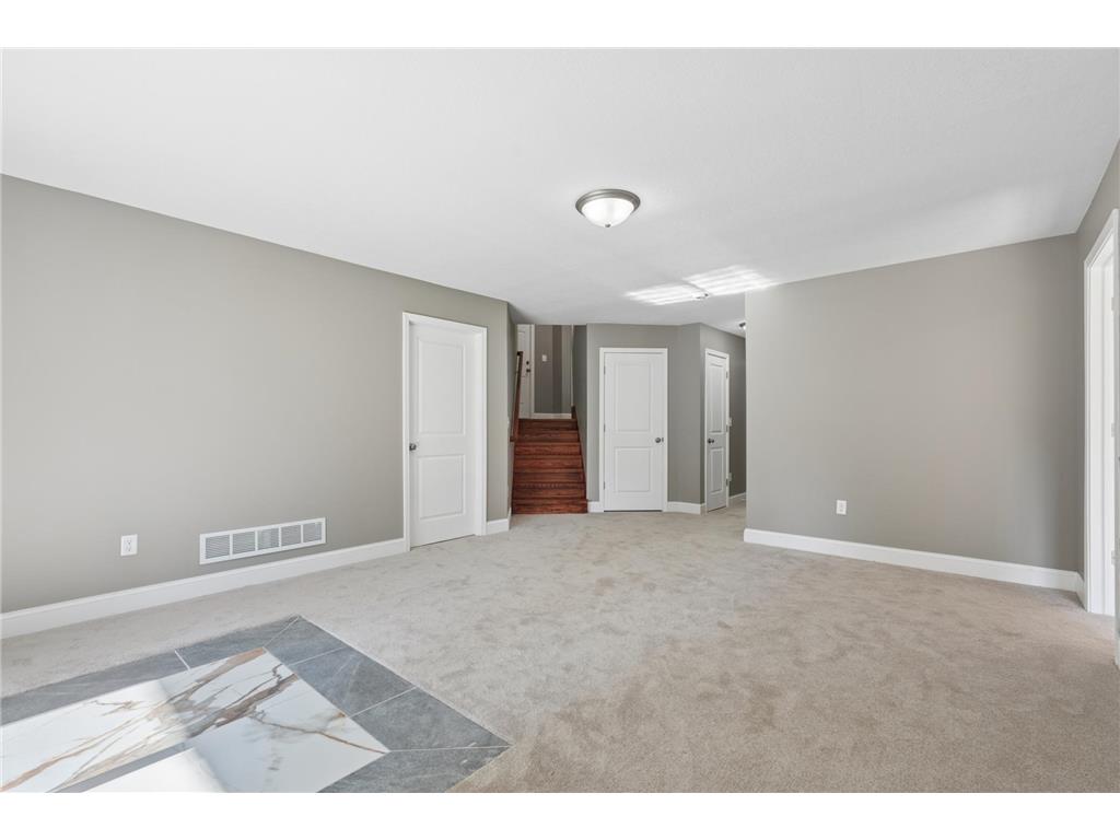 1880 Desoto Street N Maplewood MN 55117 7076198 image23