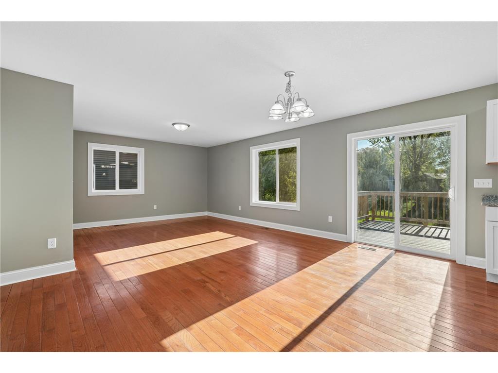 1880 Desoto Street N Maplewood MN 55117 7076198 image9