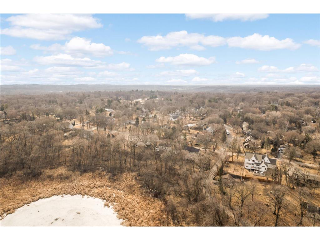 18800 Highland Avenue Deephaven MN 55391 - Louise 6817236 image7