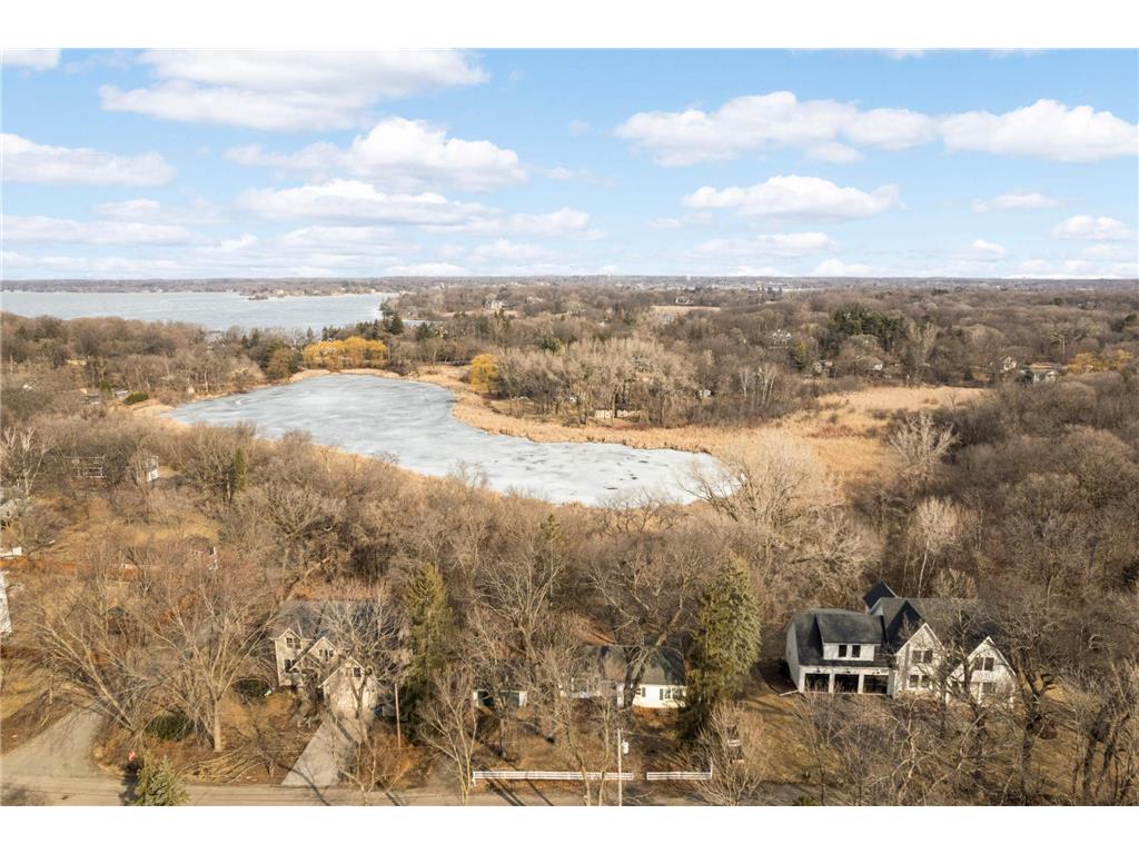 18800 Highland Avenue Deephaven MN 55391 - Louise 7054736 image2