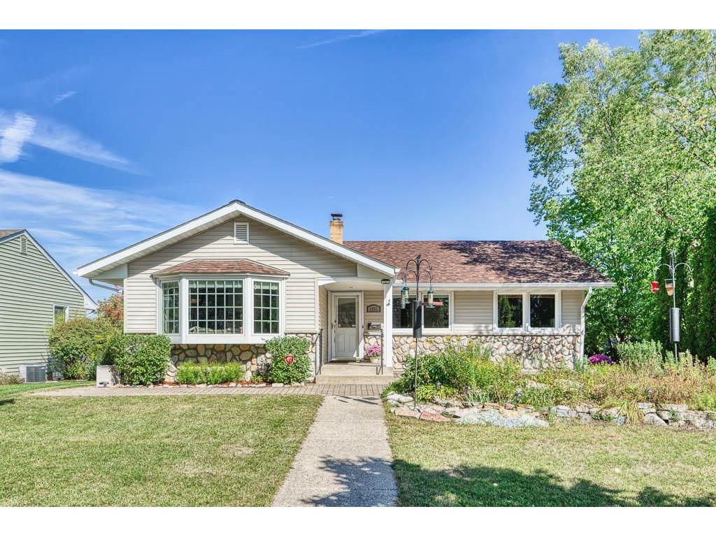 1881 Munster Avenue Saint Paul MN 55116 6428397 image1