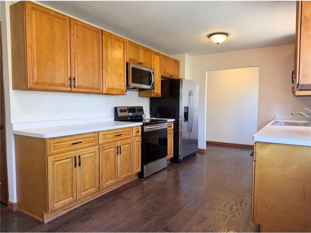 18817 Kenwood Trail Lakeville MN 55044 7020747 image2
