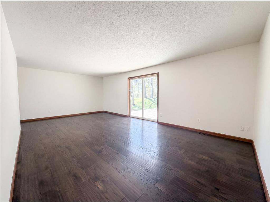 18817 Kenwood Trail Lakeville MN 55044 7020747 image3