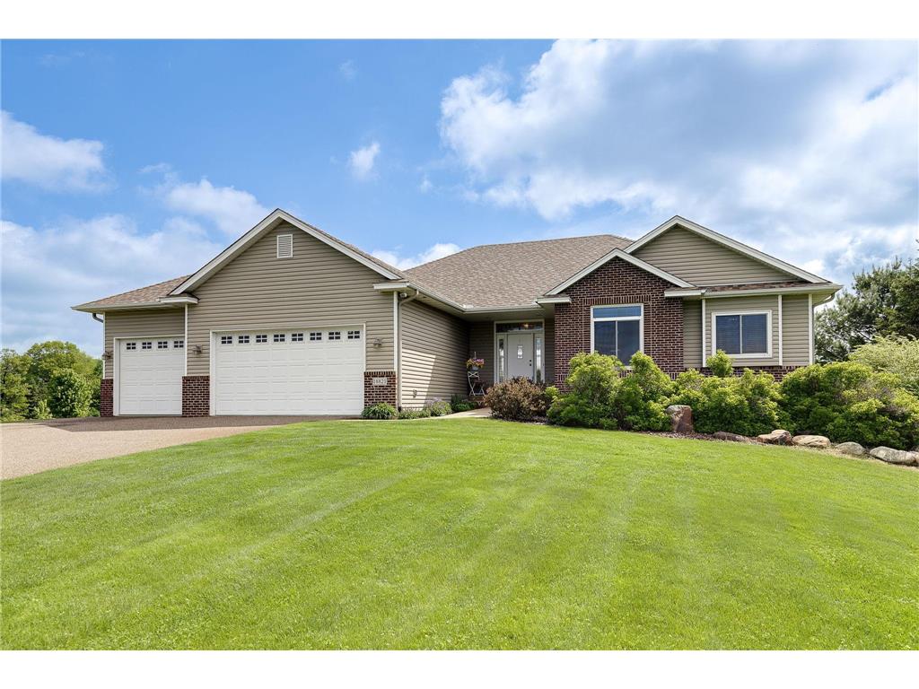 18821 Fontana Street Columbus MN 55092 6527289 image1