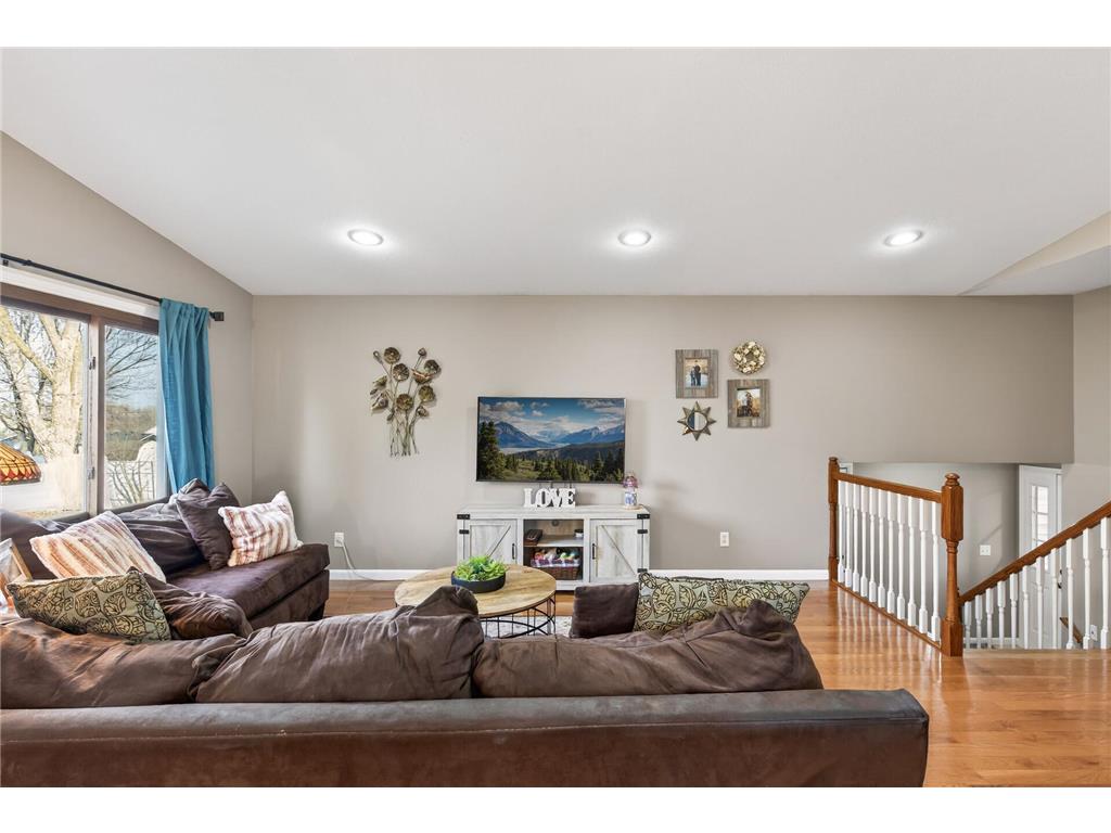 18821 Joplin Avenue Lakeville MN 55044 7039987 image10