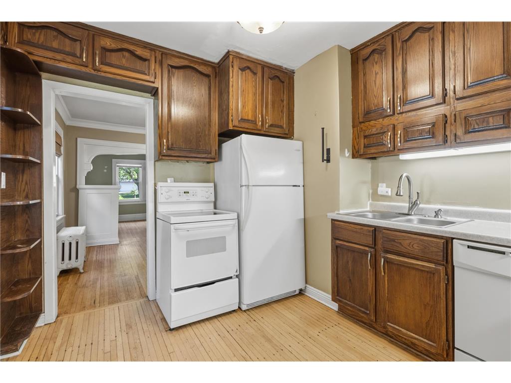 1883 Saint Clair Avenue Saint Paul MN 55105 7089999 image12