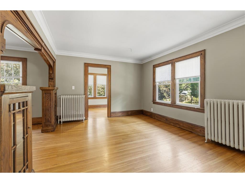1883 Saint Clair Avenue Saint Paul MN 55105 7089999 image19