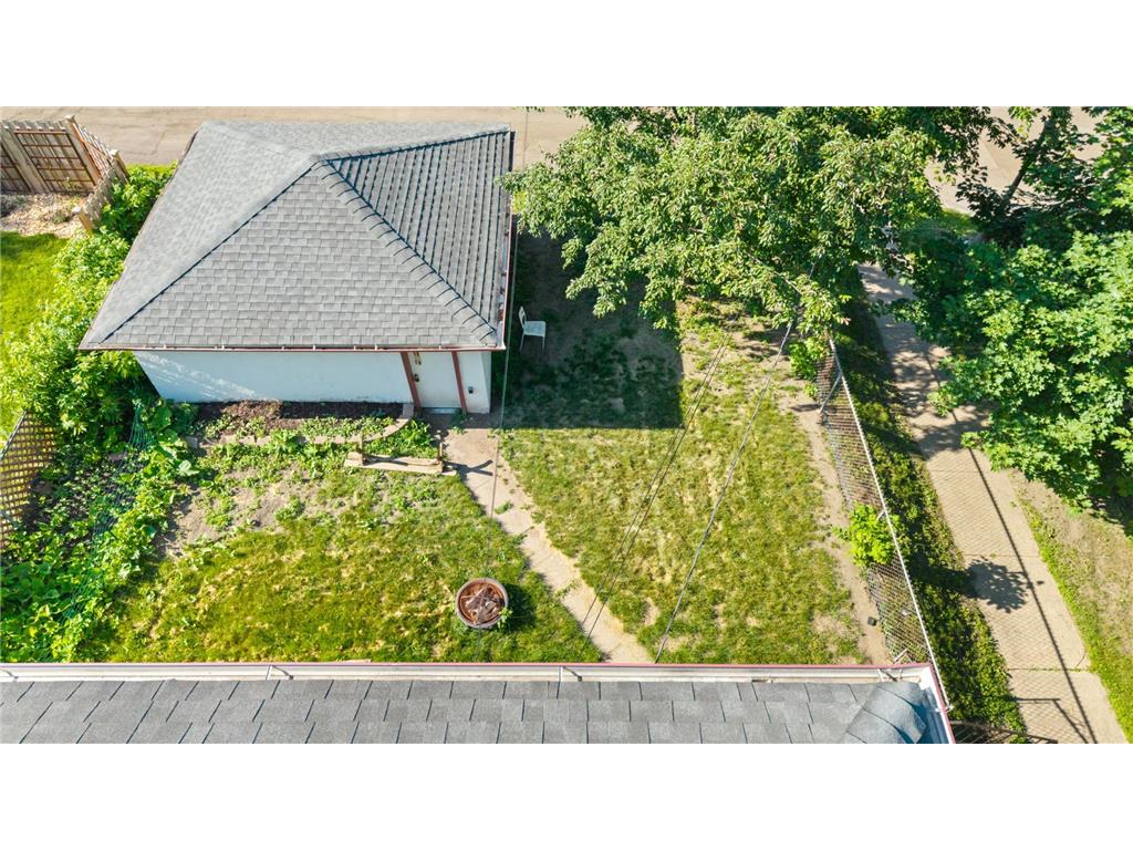 1883 Saint Clair Avenue Saint Paul MN 55105 7089999 image31