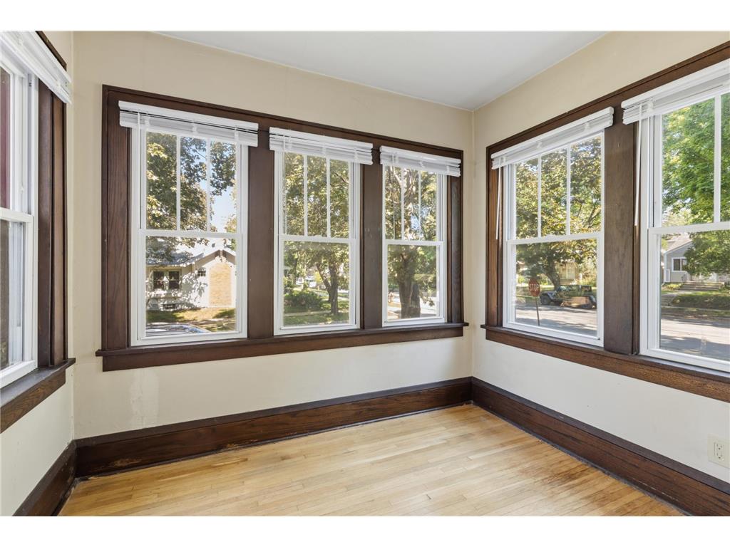 1883 Saint Clair Avenue Saint Paul MN 55105 7089999 image8