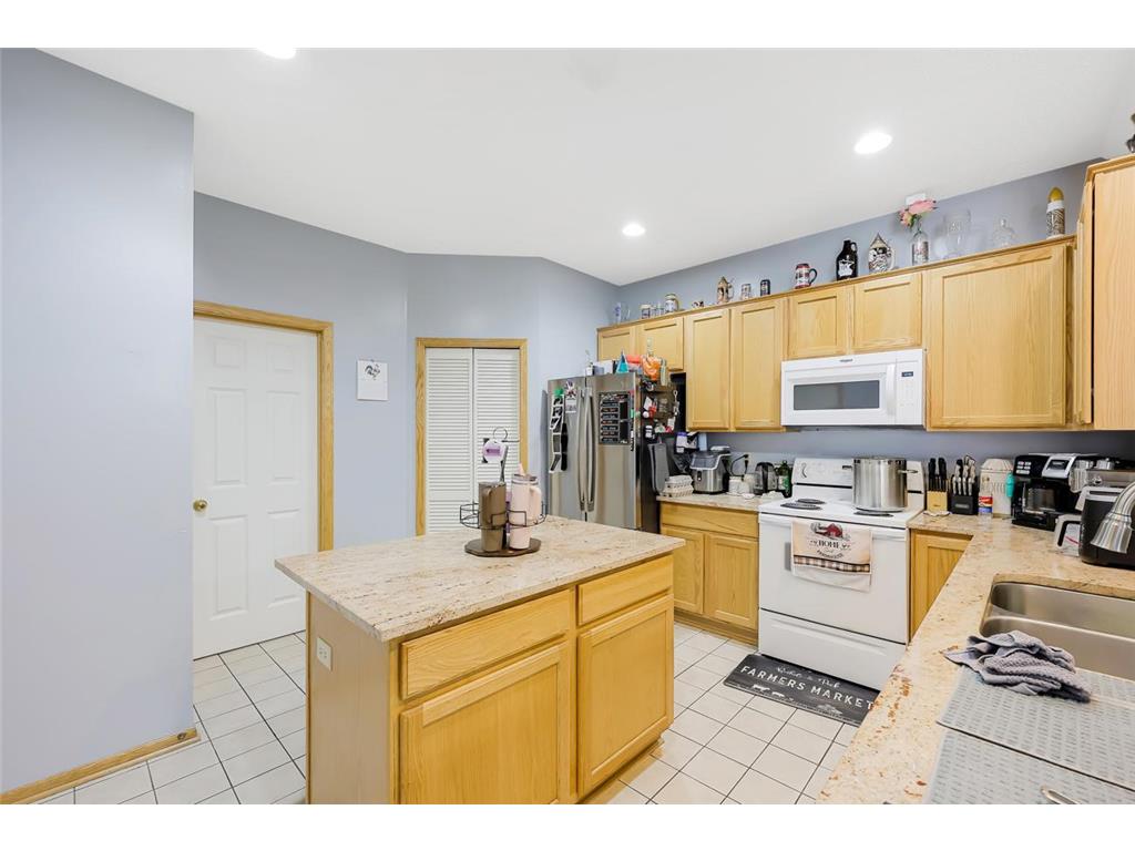 1884 Bluestem Lane #58 Shoreview MN 55126 7073481 image14