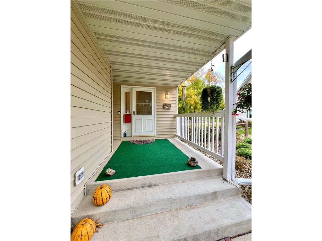 1884 Cherry Street Red Wing MN 55066 6808298 image6