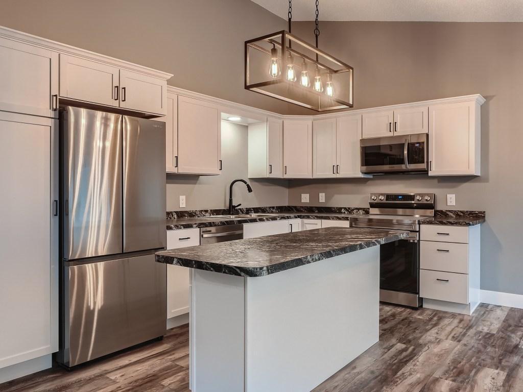 1884 Deer Hills Trail Eagan MN 55122 6272090 image1