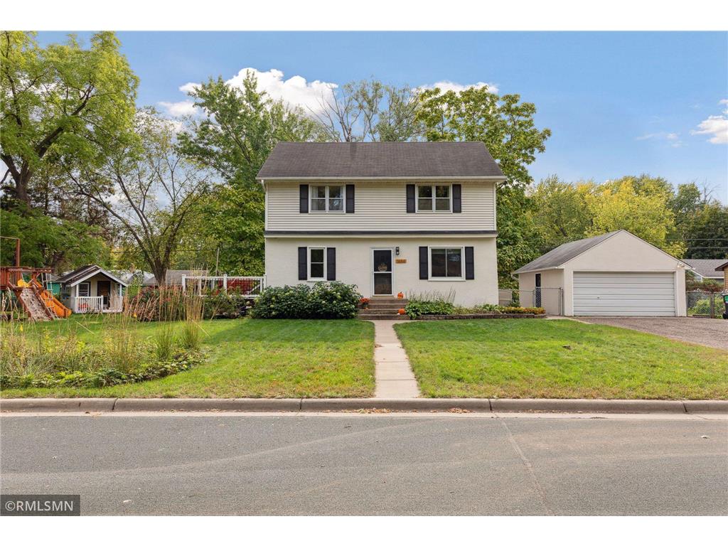 1884 Lake Lane Arden Hills MN 55112 - Johanna 6445520 image1