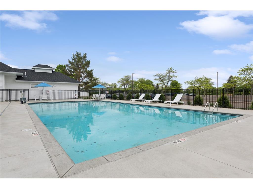 1884 Royal Boulevard N Lake Elmo MN 55042 7000905 image34