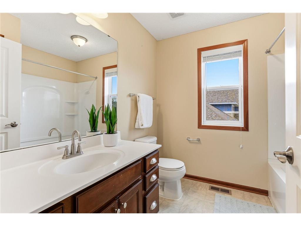 18849 64th Avenue N Maple Grove MN 55311 7064402 image35