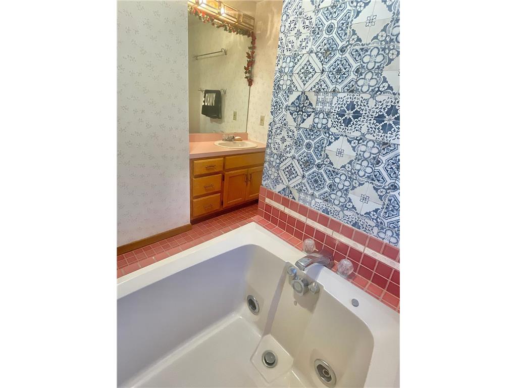 1885 3rd Street E Saint Paul MN 55119 7024681 image11