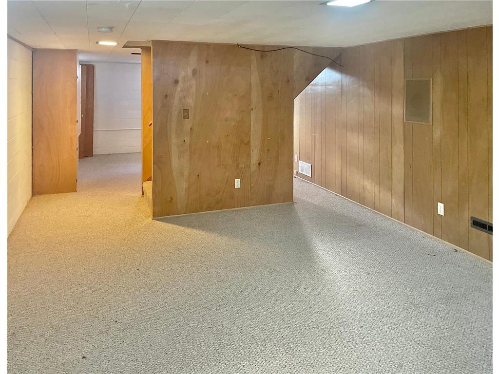 1885 3rd Street E Saint Paul MN 55119 7024681 image12