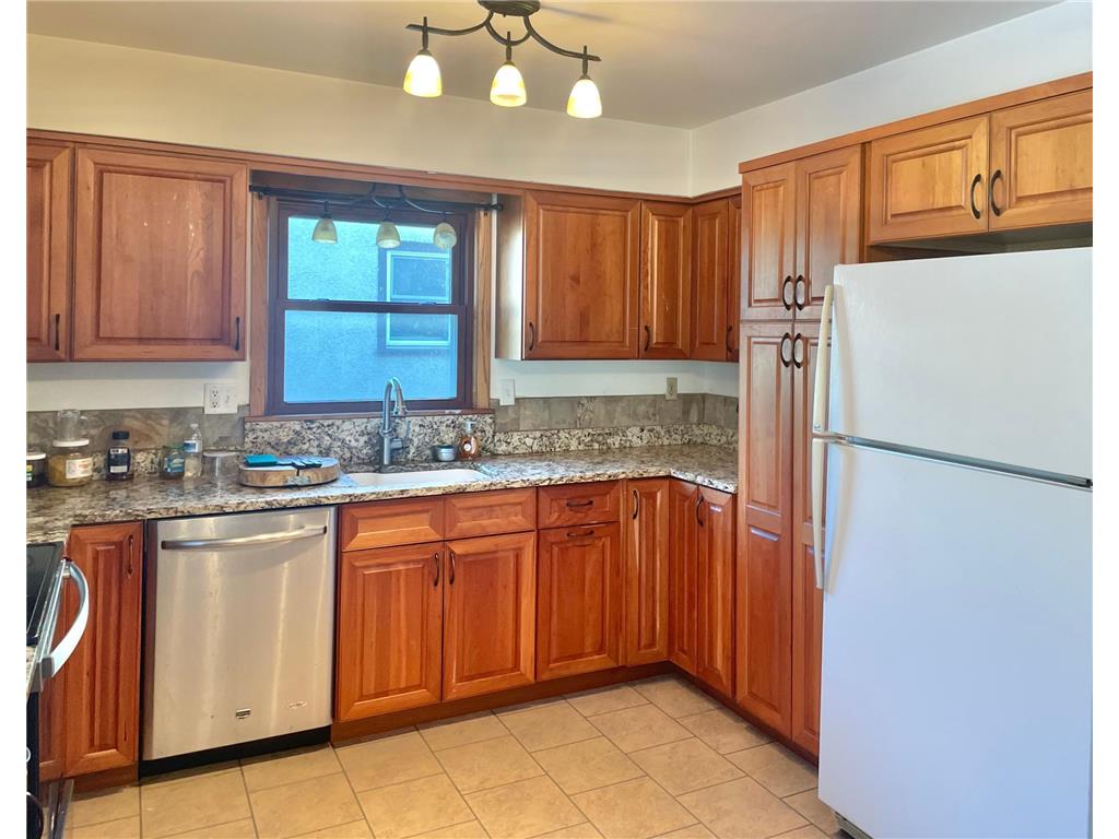 1885 3rd Street E Saint Paul MN 55119 7024681 image4