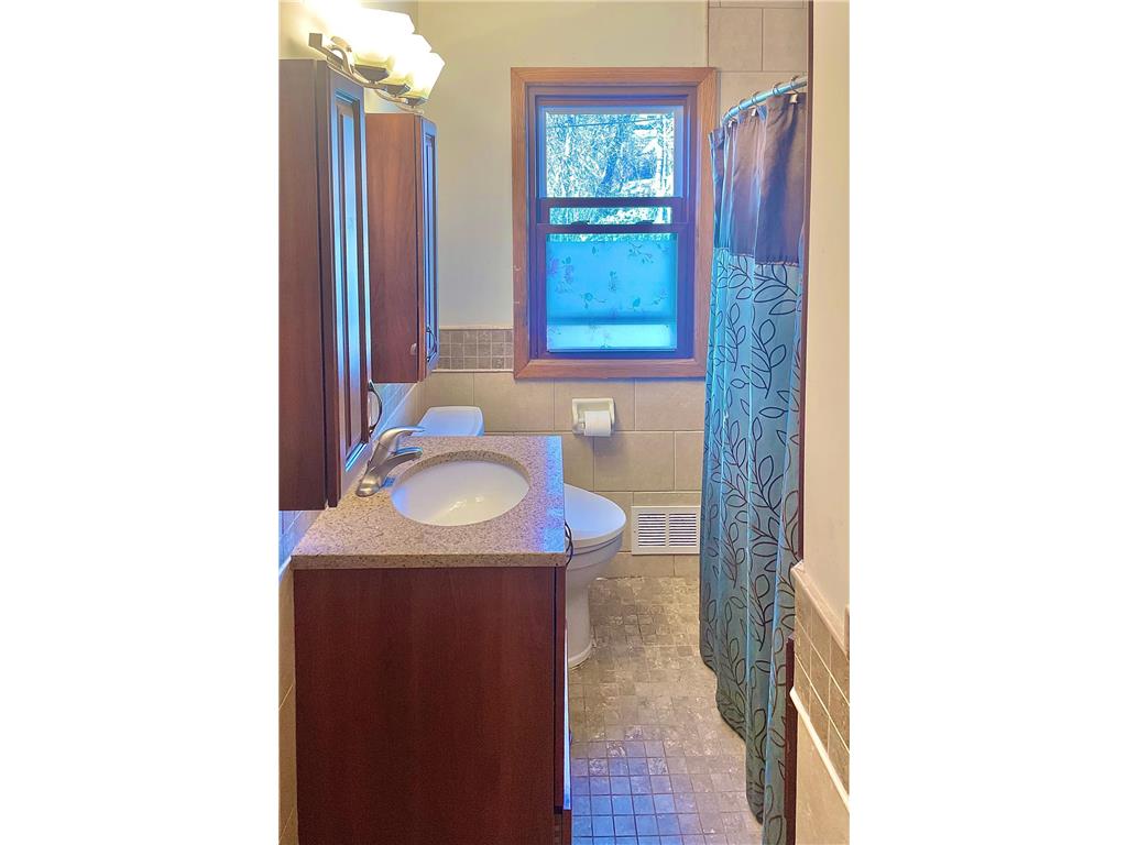 1885 3rd Street E Saint Paul MN 55119 7024681 image5