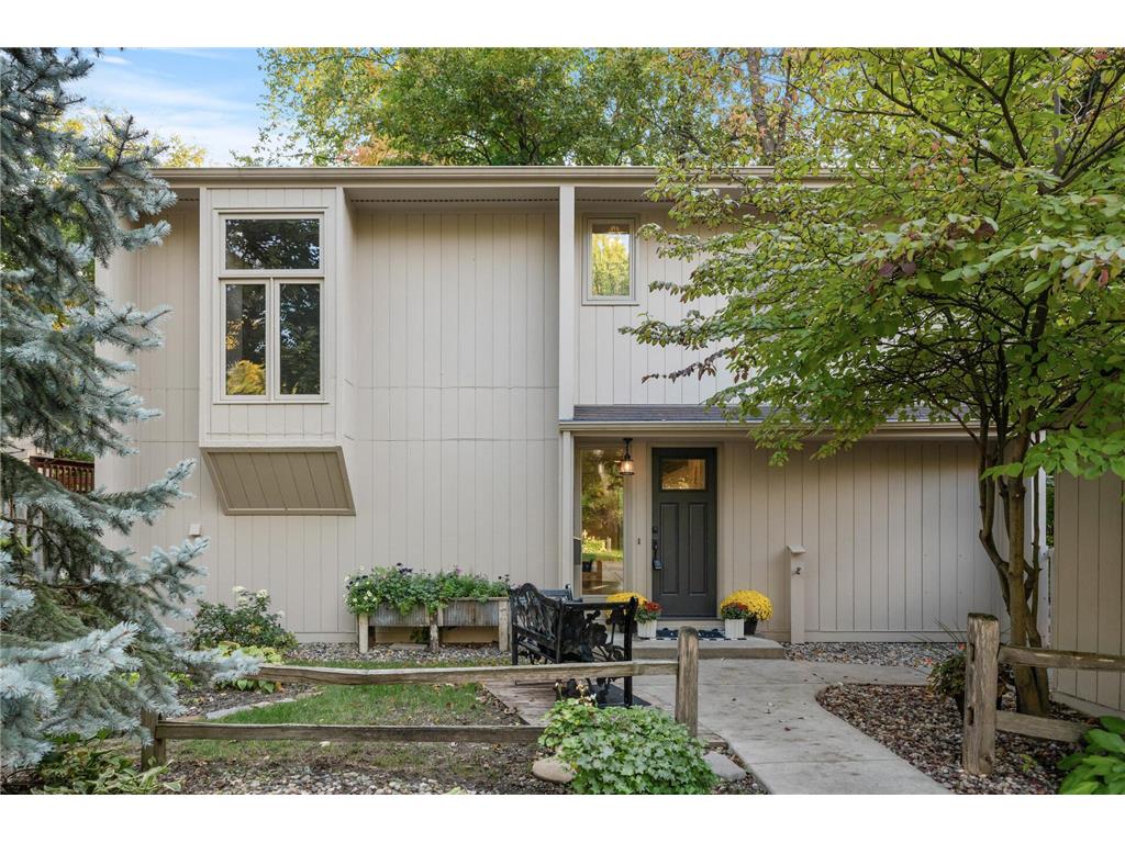 1885 Black Oaks Lane N Plymouth MN 55447 6440302 image1