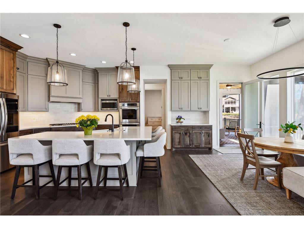1886 Della Drive Chanhassen MN 55317 7034979 image12