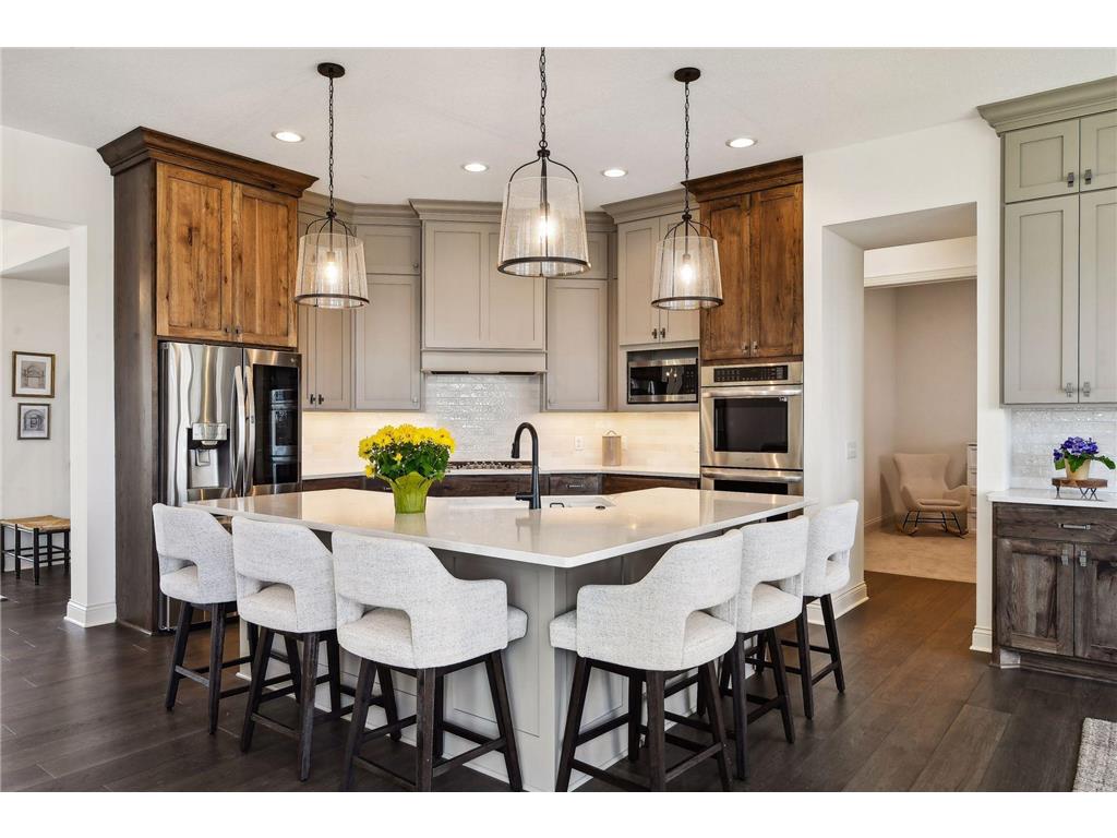 1886 Della Drive Chanhassen MN 55317 7034979 image14