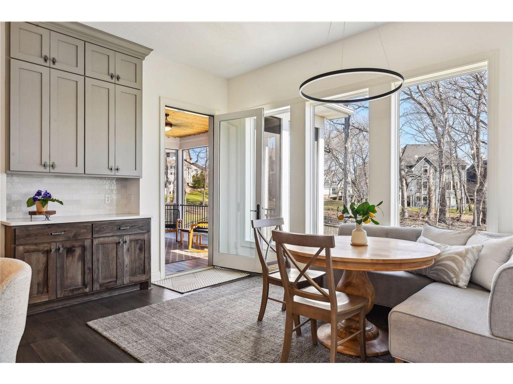 1886 Della Drive Chanhassen MN 55317 7034979 image20