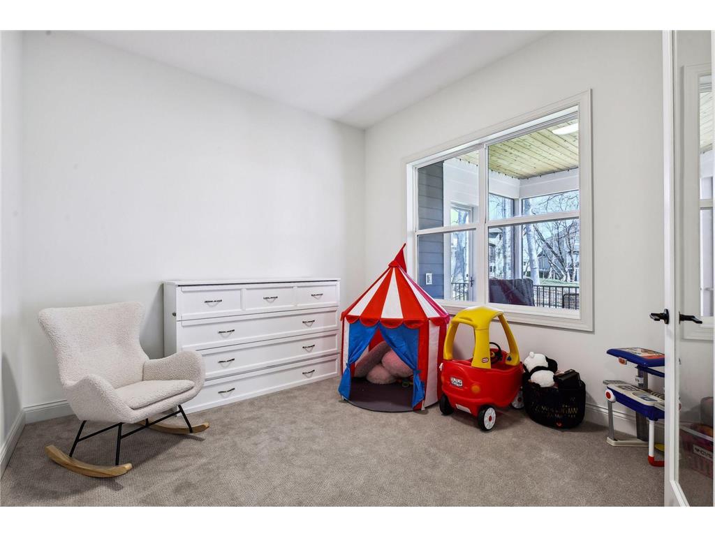 1886 Della Drive Chanhassen MN 55317 7034979 image27
