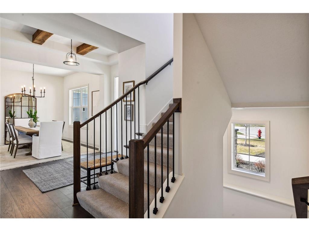 1886 Della Drive Chanhassen MN 55317 7034979 image46