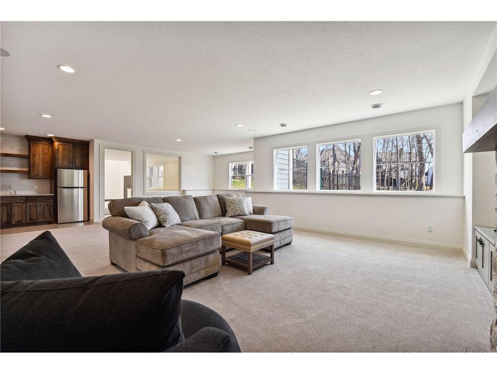 1886 Della Drive Chanhassen MN 55317 7034979 image52