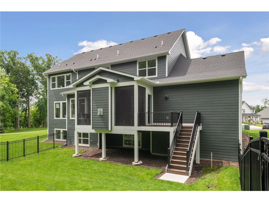 1886 Della Drive Chanhassen MN 55317 7034979 image61