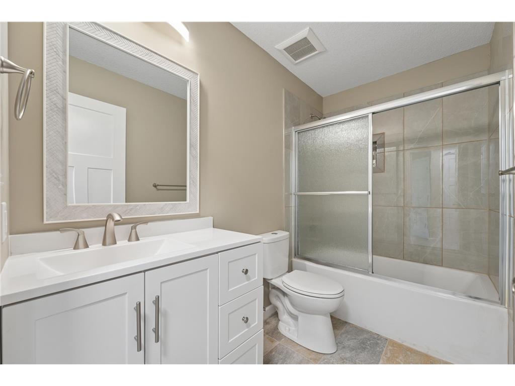1886 Desoto Street N Maplewood MN 55117 7085813 image10