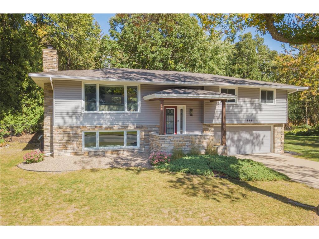 1886 Hampshire Lane N, Golden Valley, MN, 55427 MLS 6169676 Edina