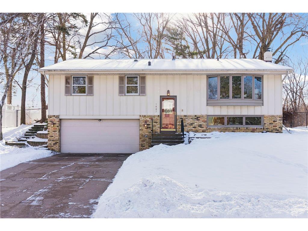 1887 3rd Street NW New Brighton MN 55112 6816148 image1