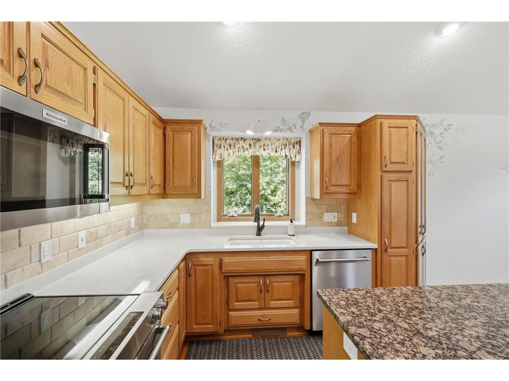 1887 Magnolia Lane N Plymouth MN 55441 7081538 image11