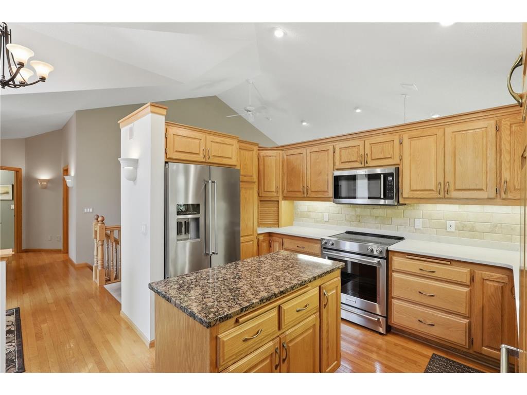 1887 Magnolia Lane N Plymouth MN 55441 7081538 image17