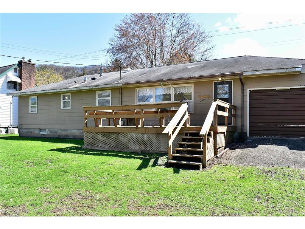 1888 Gilmore Avenue Winona MN 55987 7068974 image18